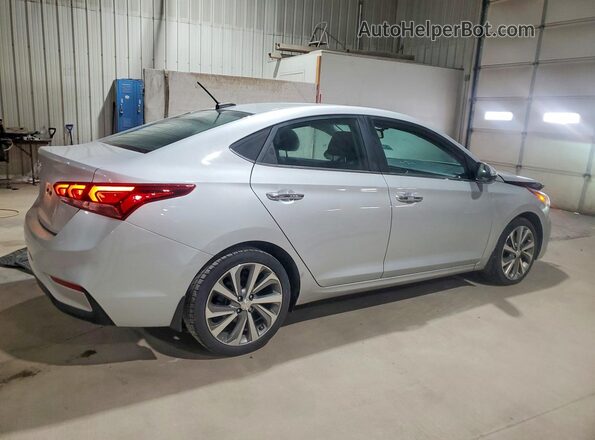 3KPC34A64NE172321 2022 HYUNDAI ACCENT Silver Rear right