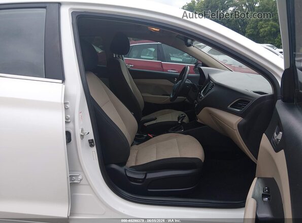 3KPC34A68LE107940 2020 HYUNDAI ACCENT White Вид салону спереду