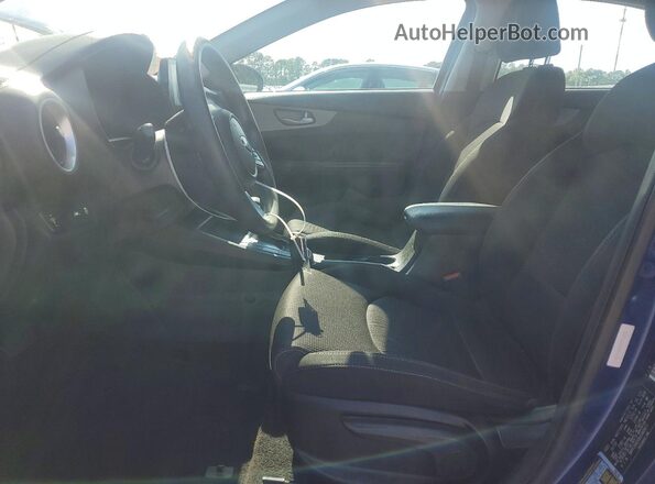 3KPF24AD0KE040411 2019 KIA FORTE Blue Front interior view