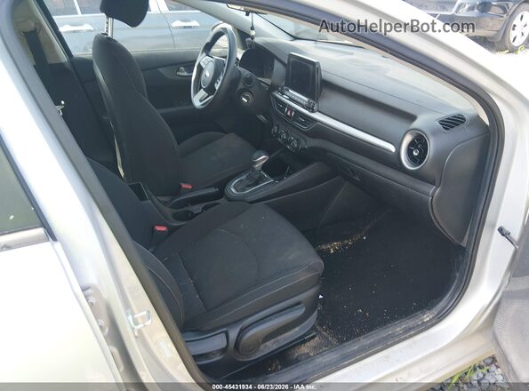 3KPF24AD0LE201387 2020 KIA FORTE Silver წინა სალონის ხედი