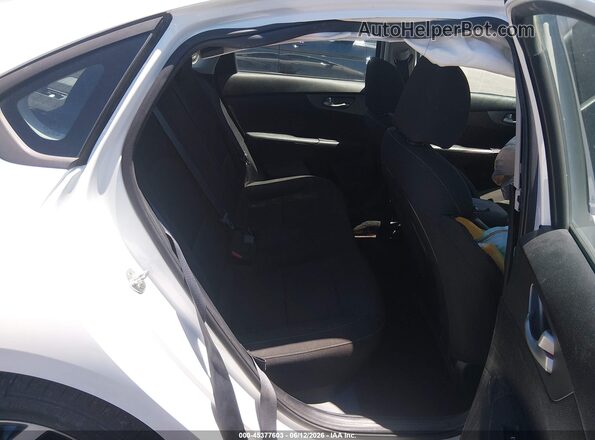 3KPF24AD0LE204936 2020 KIA FORTE White Вид наклейки з VIN-кодом