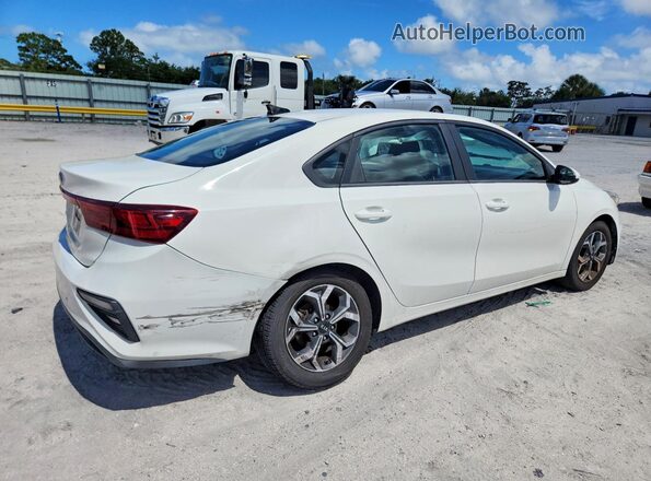 3KPF24AD0ME269609 2021 KIA FORTE White Rear right