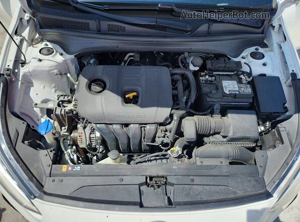 3KPF24AD0ME269609 2021 KIA FORTE White Rear interior view