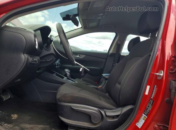 3KPF24AD0ME283848 2021 KIA FORTE Red Vista interior delantera
