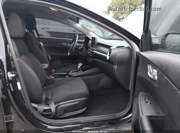 3KPF24AD0ME309381 2021 KIA FORTE Black Widok wnętrza z przodu