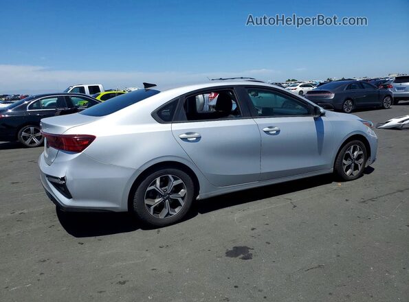 3KPF24AD0ME321367 2021 KIA FORTE Silver 