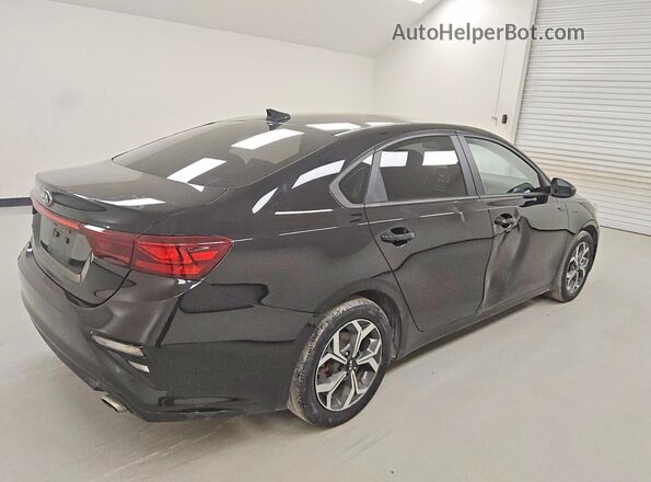 3KPF24AD0ME373629 2021 KIA FORTE Black 