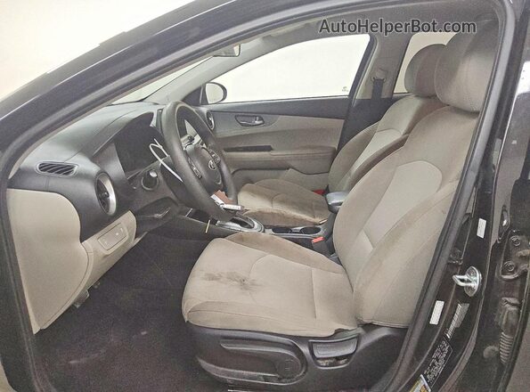 3KPF24AD0ME373629 2021 KIA FORTE Black 