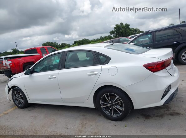 3KPF24AD0NE488572 2022 KIA FORTE White 