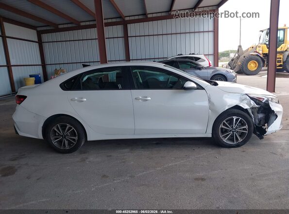 3KPF24AD0PE515112 2023 KIA FORTE White 