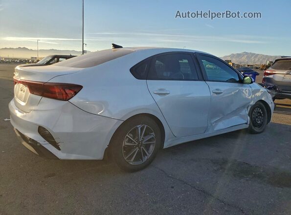 3KPF24AD0PE559885 2023 KIA FORTE White Задня права чверть