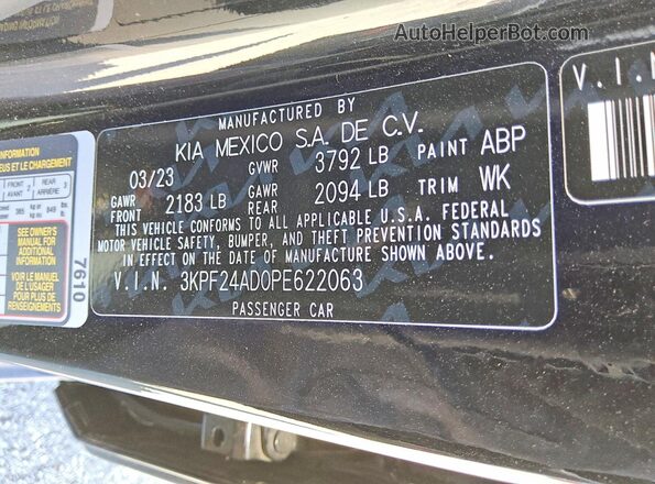 3KPF24AD0PE622063 2023 KIA FORTE Black Widok komory silnika