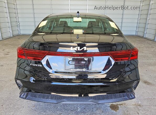 3KPF24AD0PE622063 2023 KIA FORTE Black Widok z tyłu