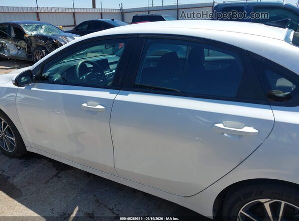3KPF24AD0PE647478 2023 KIA FORTE White 