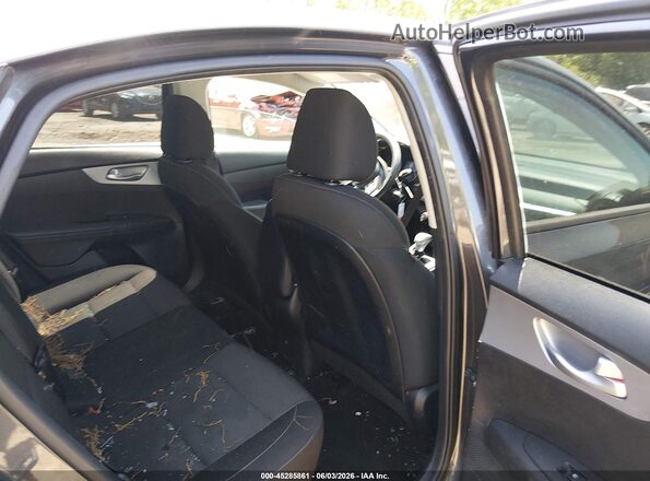 3KPF24AD0PE650137 2023 KIA FORTE Gray Vista de la etiqueta del VIN