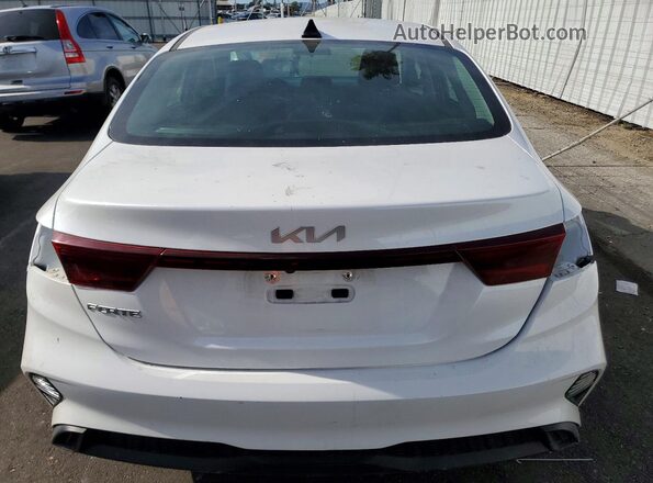 3KPF24AD0PE666936 2023 KIA FORTE White 