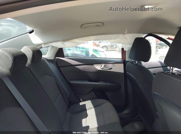 3KPF24AD0RE702871 2024 KIA FORTE Orange Widok naklejki z numerem VIN