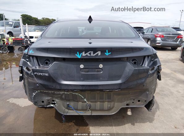 3KPF24AD0RE754209 2024 KIA FORTE Gray Вид спереду