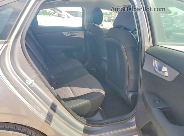 3KPF24AD0RE766201 2024 KIA FORTE Gray უკანა სავარძლების ხედი