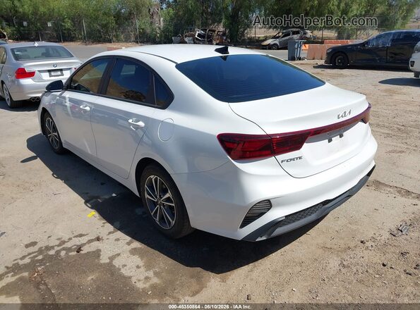 3KPF24AD0RE779529 2024 KIA FORTE White Tył lewy