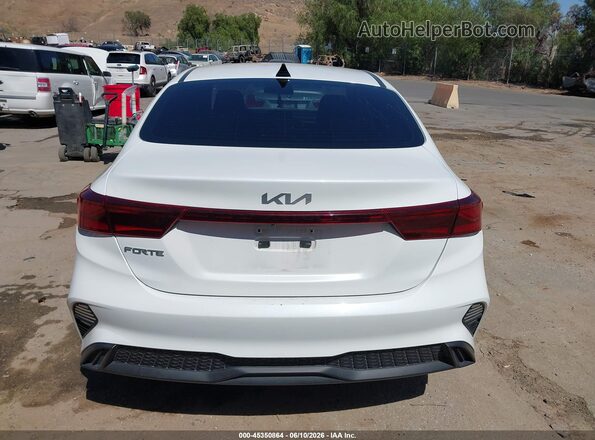 3KPF24AD0RE779529 2024 KIA FORTE White 