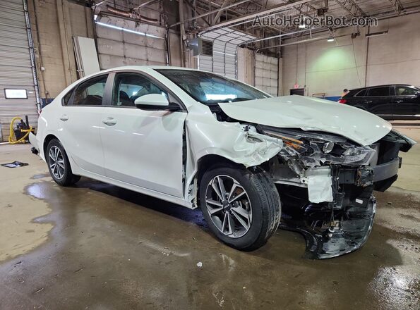 3KPF24AD0RE788506 2024 KIA FORTE Белый 