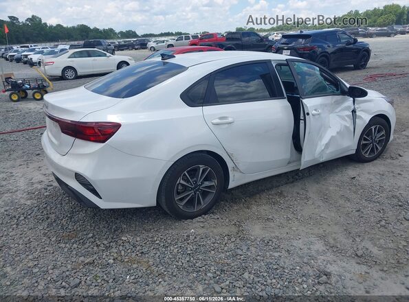 3KPF24AD0RE793348 2024 KIA FORTE White Задня права чверть