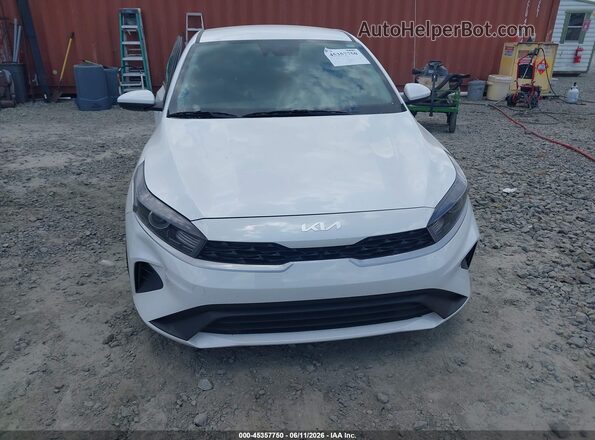 3KPF24AD0RE793348 2024 KIA FORTE White Вид щитка приладів