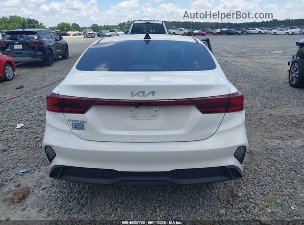 3KPF24AD0RE793348 2024 KIA FORTE White 