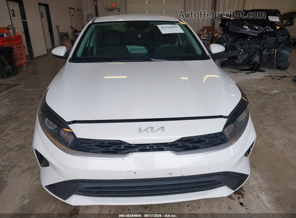 3KPF24AD0RE817289 2024 KIA FORTE White Вид щитка приладів