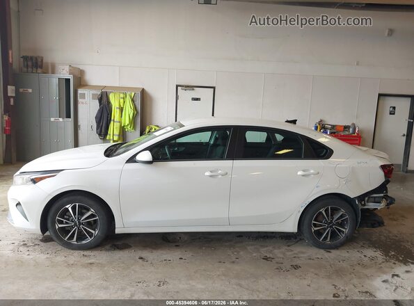 3KPF24AD0RE817289 2024 KIA FORTE White Панорамний вид салону 360°