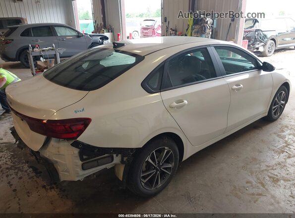 3KPF24AD0RE817289 2024 KIA FORTE White Задня права чверть