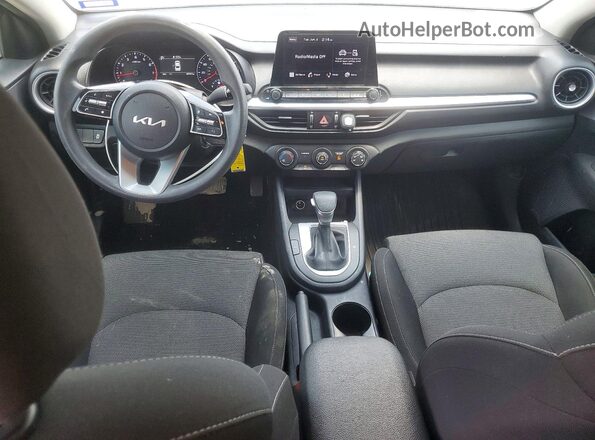 3KPF24AD0RE837672 2024 KIA FORTE Черный Вид панели приборов