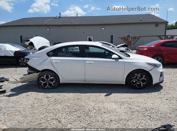 3KPF24AD1KE134913 2019 KIA FORTE White Սալոնի հետևի տեսք