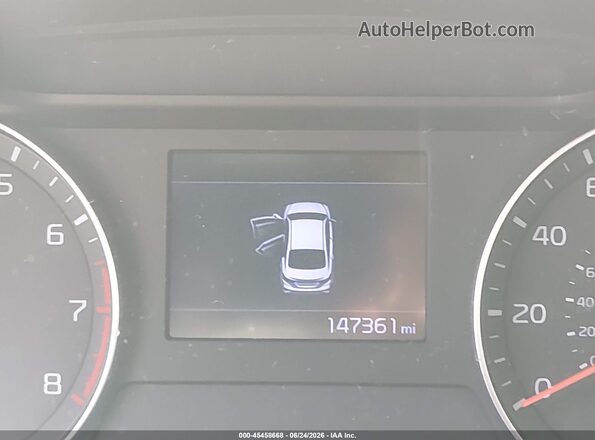 3KPF24AD1KE134913 2019 KIA FORTE White 