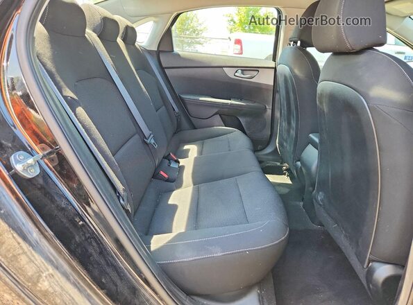 3KPF24AD1LE180503 2020 KIA FORTE Black Widok tylnych siedzeń