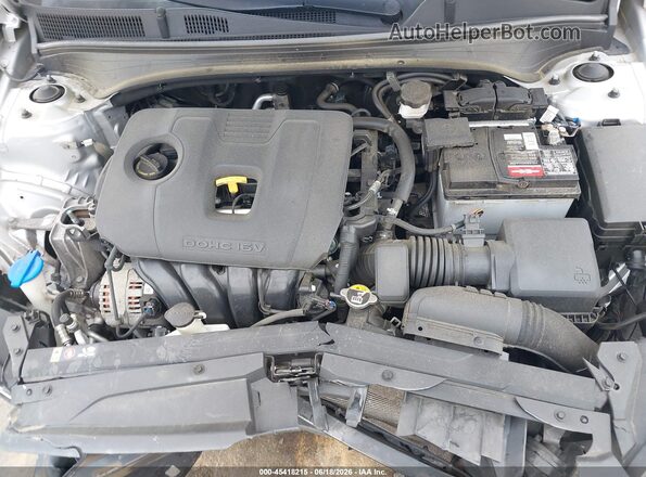 3KPF24AD1LE194823 2020 KIA FORTE Silver Widok z tyłu