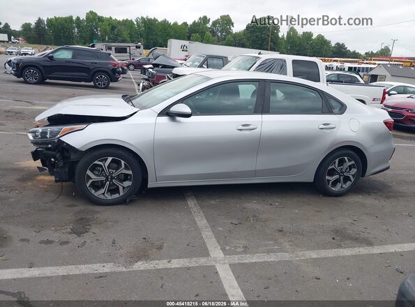 3KPF24AD1LE194823 2020 KIA FORTE Silver Widok wnętrza 360 stopni