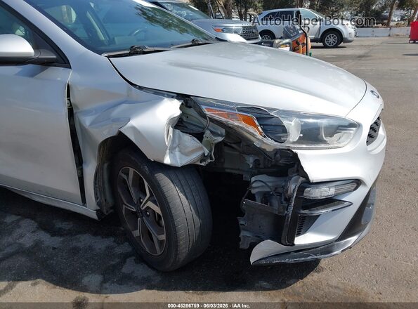 3KPF24AD1ME286080 2021 KIA FORTE Silver წინა ხედი