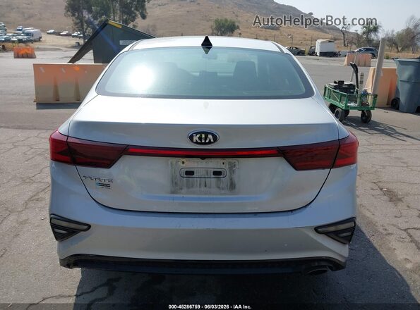 3KPF24AD1ME286080 2021 KIA FORTE Silver 