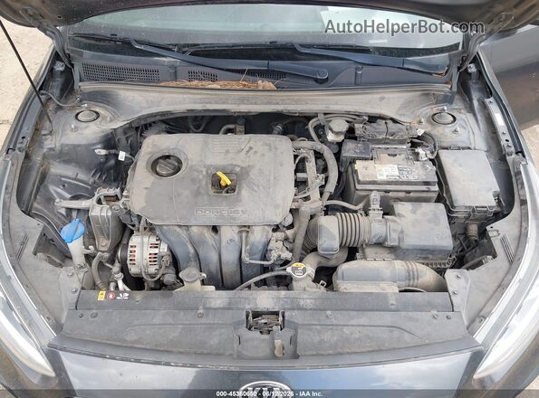 3KPF24AD1ME307879 2021 KIA FORTE Gray Widok z tyłu