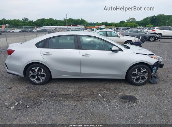 3KPF24AD1ME327288 2021 KIA FORTE Серебряный Панорамный вид салона 360°