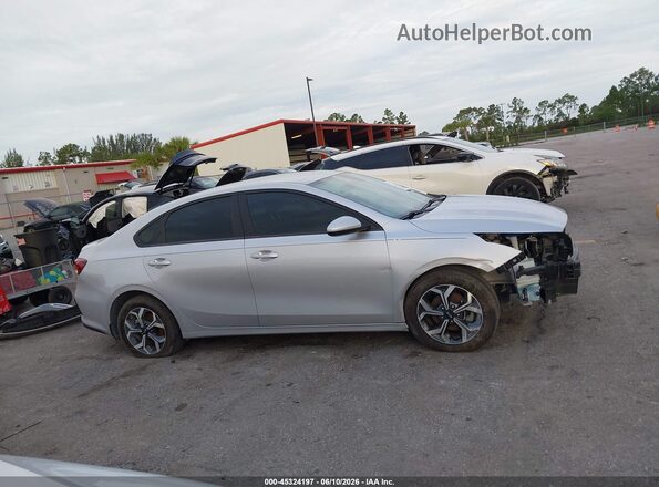 3KPF24AD1ME344849 2021 KIA FORTE Серебряный Панорамный вид салона 360°