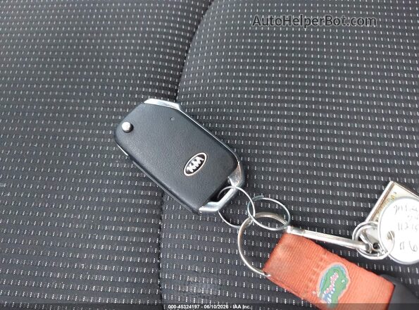 3KPF24AD1ME344849 2021 KIA FORTE Серебряный Вид панели приборов