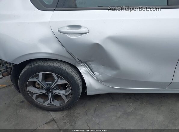 3KPF24AD1ME349081 2021 KIA FORTE Silver 