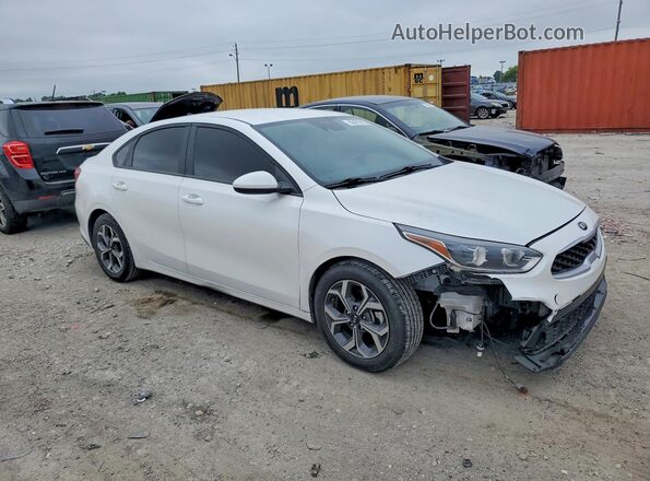 3KPF24AD1ME376393 2021 KIA FORTE White Front right