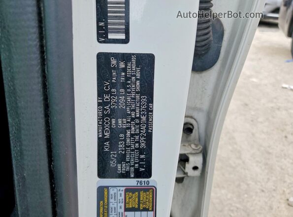 3KPF24AD1ME376393 2021 KIA FORTE White Engine compartment view