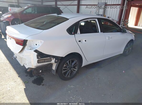 3KPF24AD1NE425366 2022 KIA FORTE White Հետևի աջ