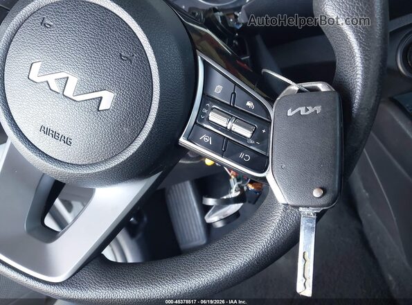 3KPF24AD1NE425366 2022 KIA FORTE White Առջևի վահանակի տեսք