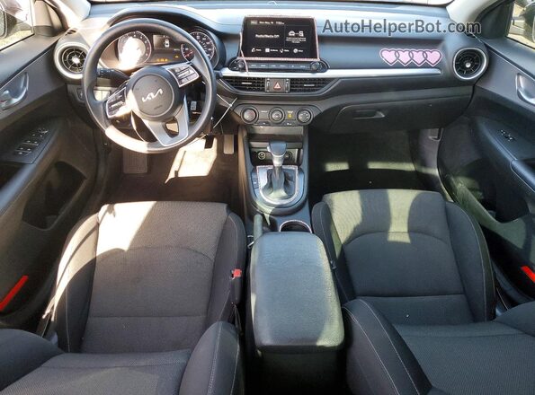 3KPF24AD1NE478259 2022 KIA FORTE Gray 